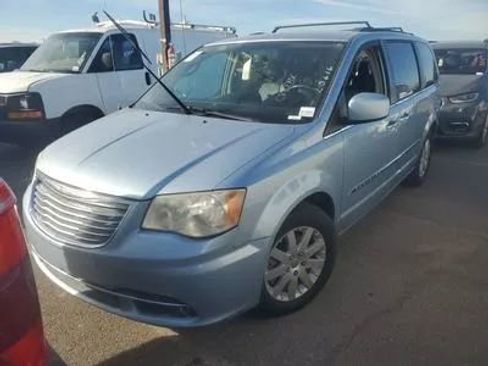 Used 2013 Chrysler Town & Country Touring image 1