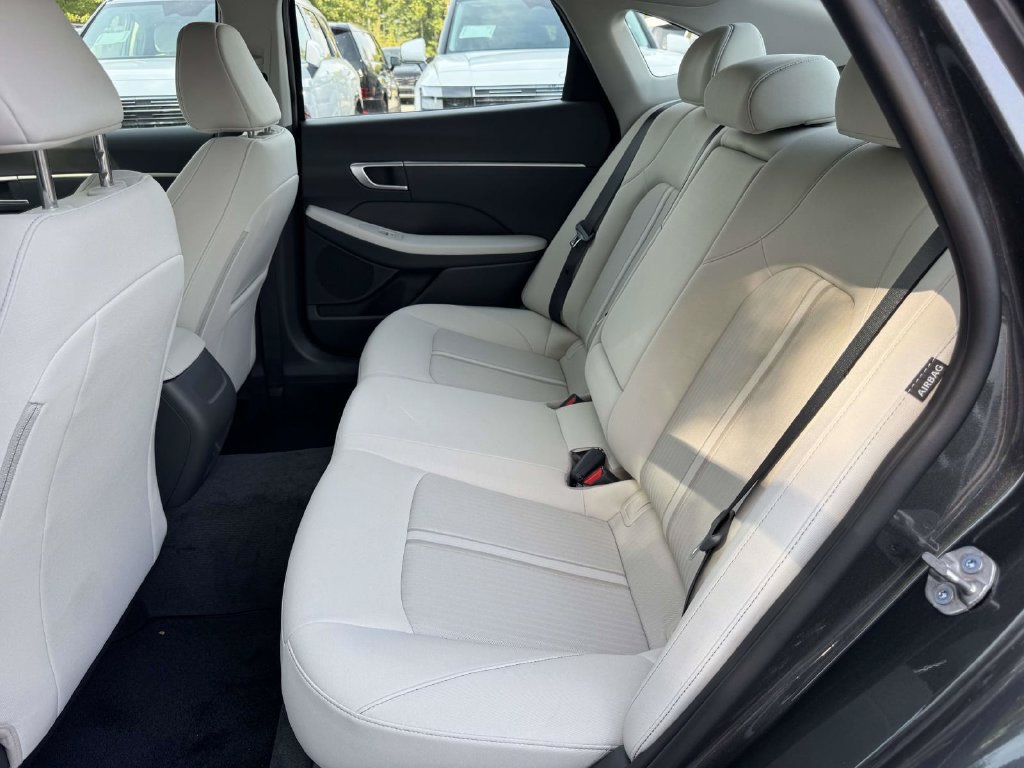 New 2026 Hyundai Sonata SEL AWD/4WD image 15