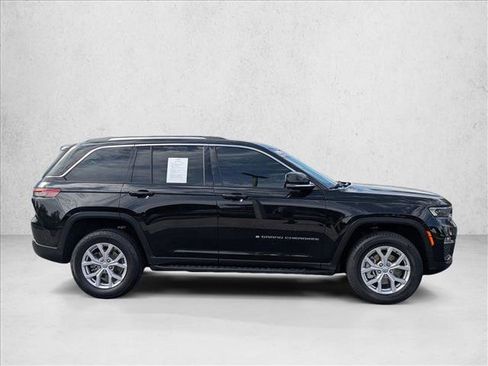 Used 2022 Jeep Grand Cherokee Limited image 4