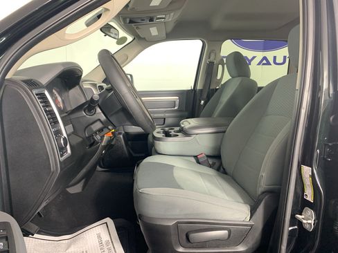 Used 2018 RAM 2500 SLT AWD/4WD image 14