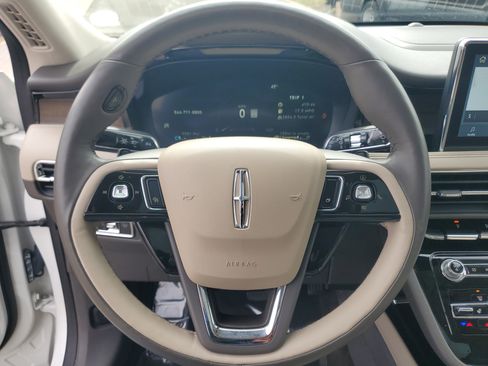 Used 2022 Lincoln Corsair Reserve w/ Equipment Group 201A image 14