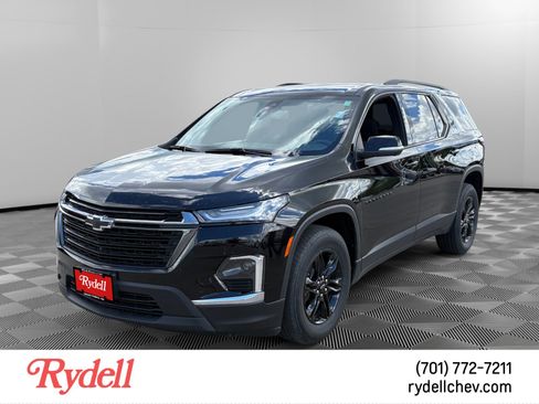 Used 2024 Chevrolet Traverse LT w/ Midnight/Sport Edition AWD/4WD image 1