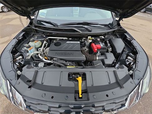 Certified 2022 Nissan Rogue SV image 28
