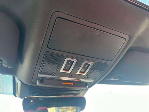 Used 2021 Jaguar F-PACE R-Dynamic S image 36