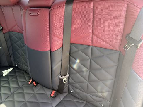 Certified 2023 BMW 740i RWD image 22