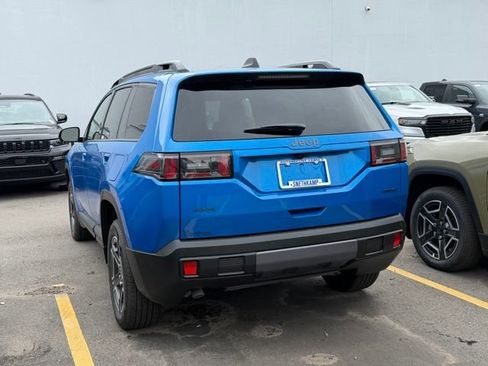 Used 2026 Jeep Cherokee Limited AWD/4WD image 2