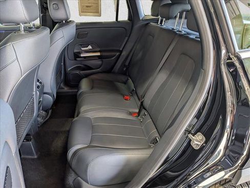 Certified 2025 Mercedes-Benz GLA 250 4MATIC image 19