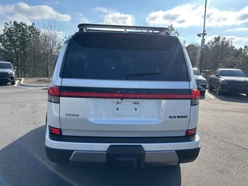 Used 2024 Lexus GX 550 image 4