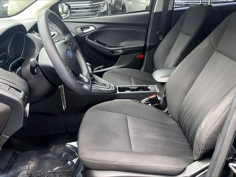 Used 2016 Ford Focus SE image 9