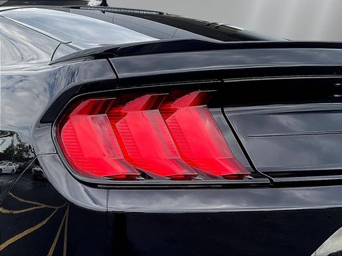 Used 2022 Ford Mustang GT RWD image 22