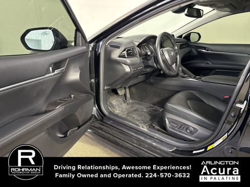 Used 2024 Toyota Camry XSE image 4