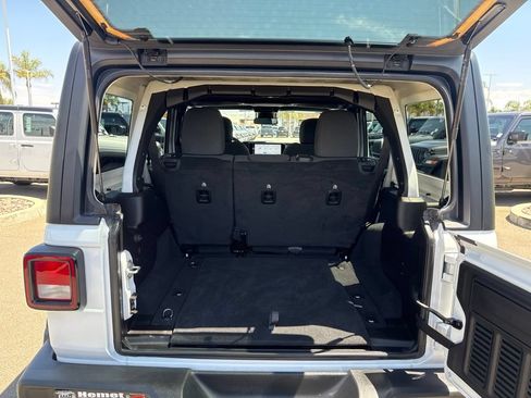 Used 2024 Jeep Wrangler Unlimited Sport AWD/4WD image 27