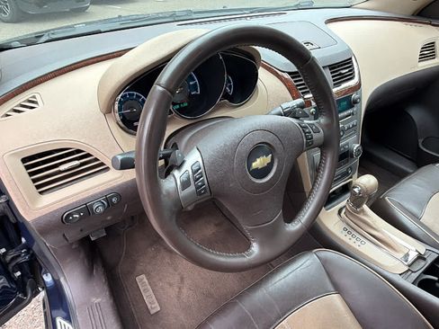 Used 2008 Chevrolet Malibu LTZ FWD image 10