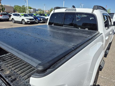 Used 2020 Toyota Tacoma TRD Sport w/ Technology Package AWD/4WD image 23