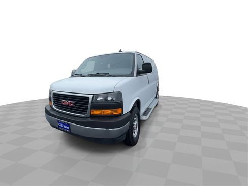 Used 2022 GMC Savana 2500 w/ Driver Convenience Package image 3