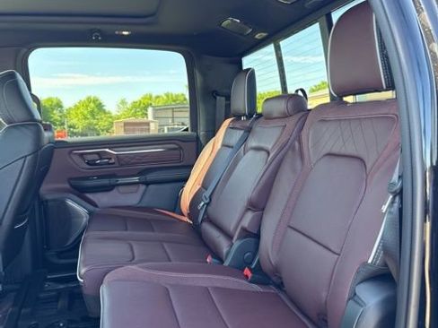 Used 2025 RAM 1500 Limited AWD/4WD image 5