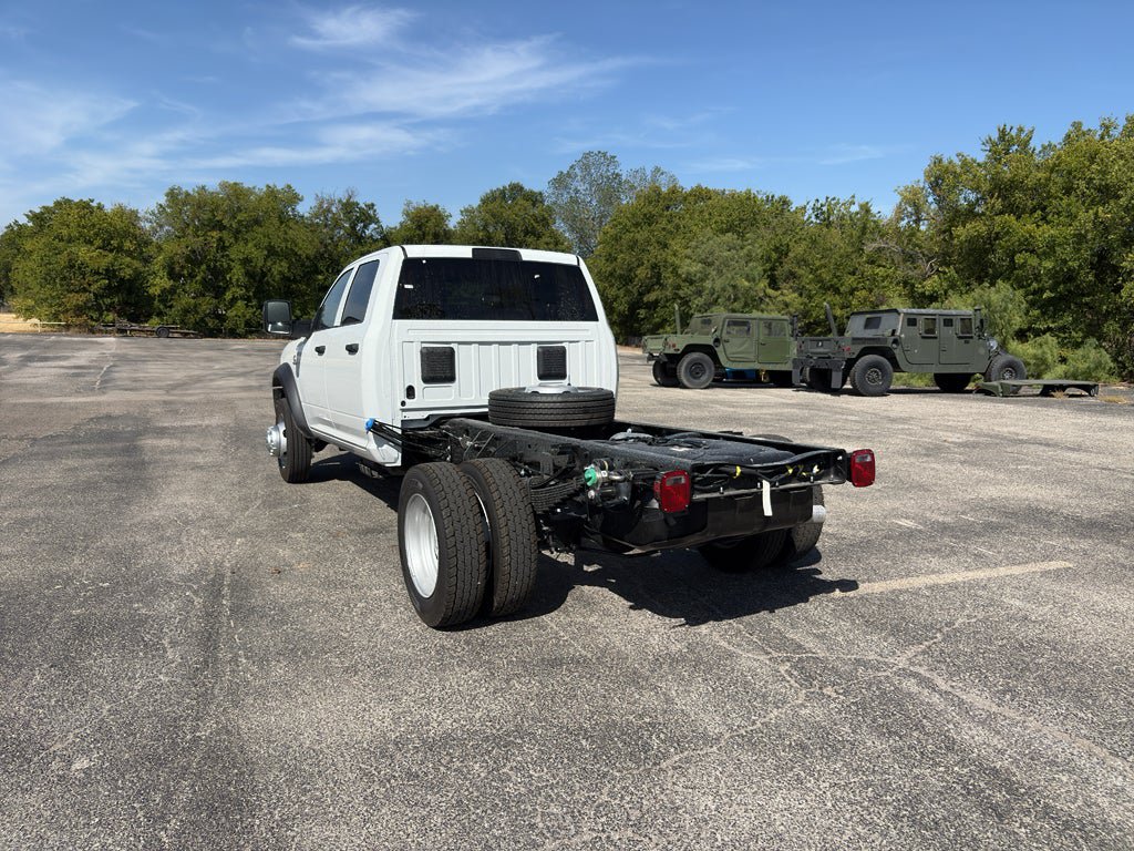 New 2026 RAM 4500 Tradesman w/ Chrome Appearance Group AWD/4WD image 7