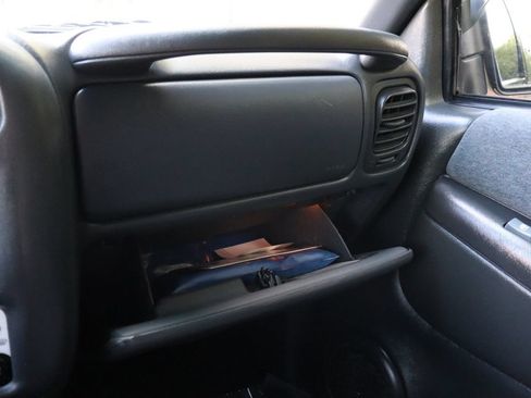 Used 2002 Chevrolet Blazer LS w/ Preferred Equipment Group AWD/4WD image 28