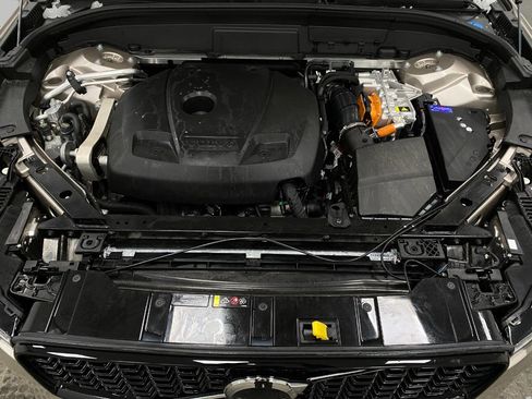 Used 2024 Volvo XC60 T8 Plus w/ Climate Package image 11
