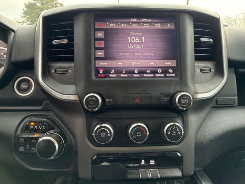 Used 2019 RAM 1500 Big Horn image 14