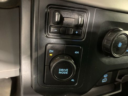 Used 2022 Ford F150 XLT w/ Trailer Tow Package image 24