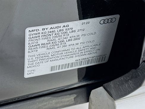 Used 2023 Audi Q5 2.0T Premium Plus w/ Premium Plus Package image 34