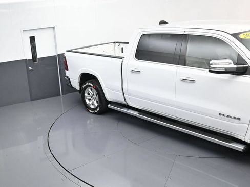 Used 2022 RAM 1500 Laramie AWD/4WD image 14