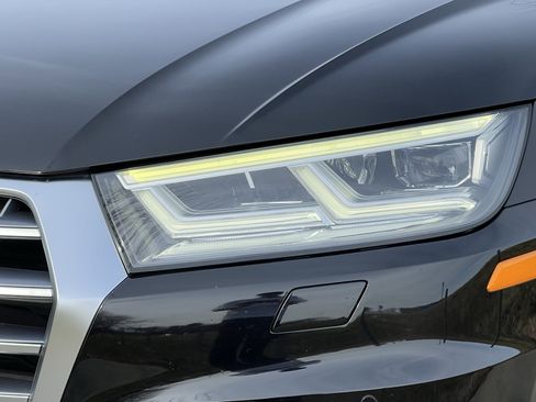 Used 2018 Audi Q5 2.0T Premium Plus w/ Premium Plus Package image 7