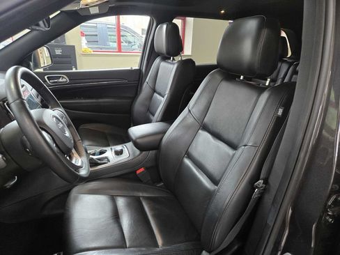 Used 2019 Jeep Grand Cherokee Limited AWD/4WD image 22