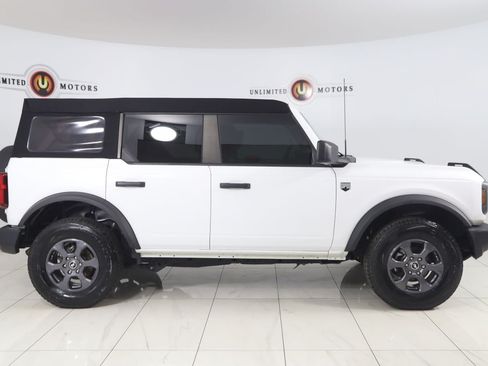 Used 2023 Ford Bronco Big Bend AWD/4WD image 2