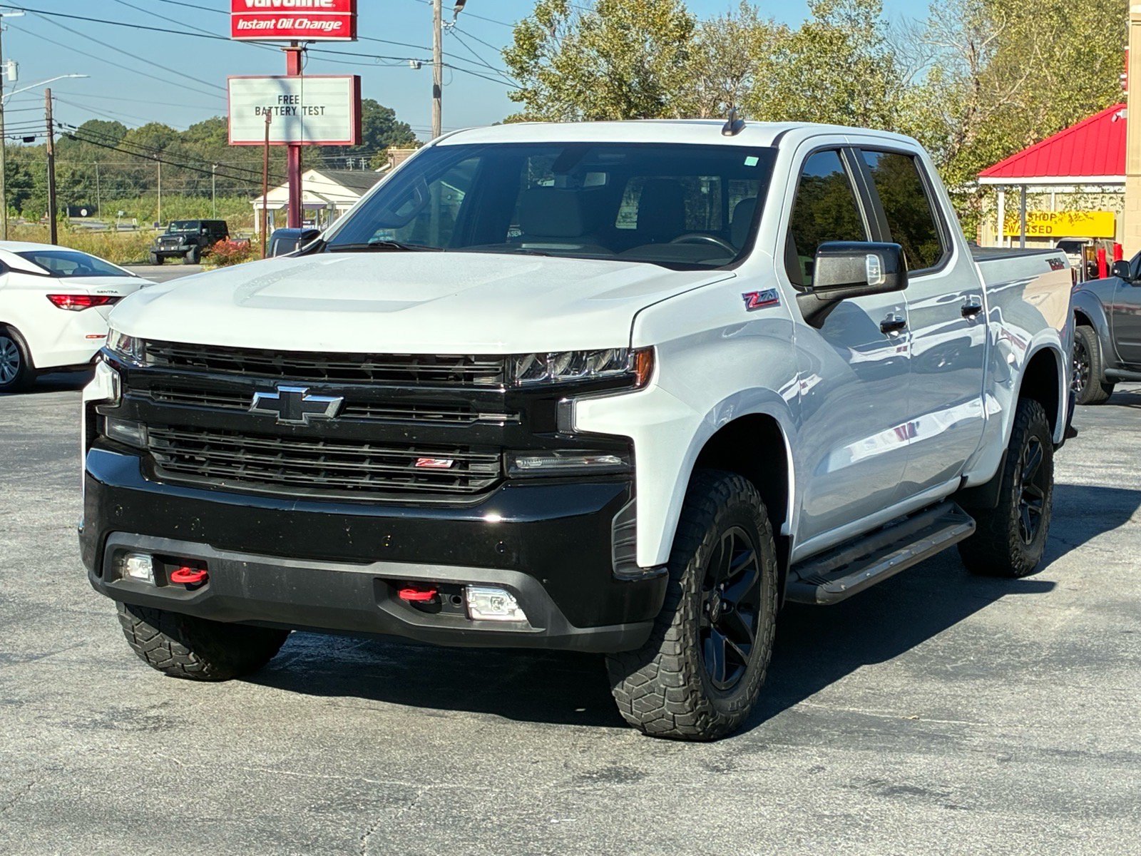 Used 2019 Chevrolet Silverado 1500 LT Trail Boss AWD/4WD image 2
