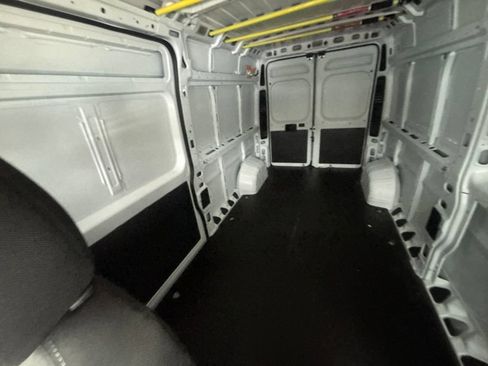 Used 2018 RAM ProMaster 2500 FWD image 14
