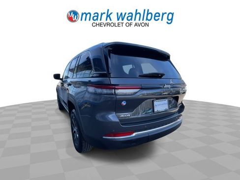 Used 2025 Jeep Grand Cherokee Limited AWD/4WD image 6