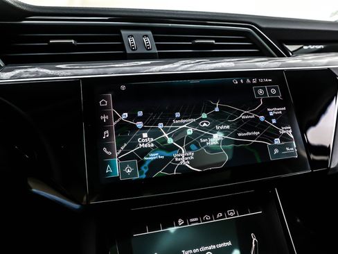 Used 2022 Audi e-tron Premium w/ Convenience Plus Package image 20