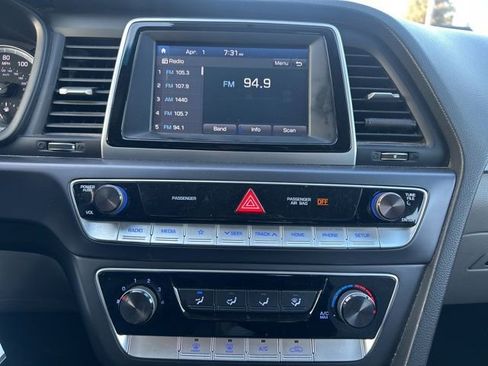 Used 2019 Hyundai Sonata SE image 10