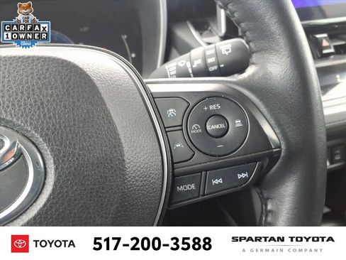 Used 2023 Toyota Corolla Cross XLE image 16