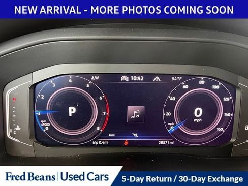 Used 2023 Volkswagen Atlas Cross Sport SE w/ Panoramic Sunroof Package image 11