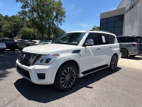 Used 2020 Nissan Armada Platinum w/ Platinum Reserve Package RWD image 5