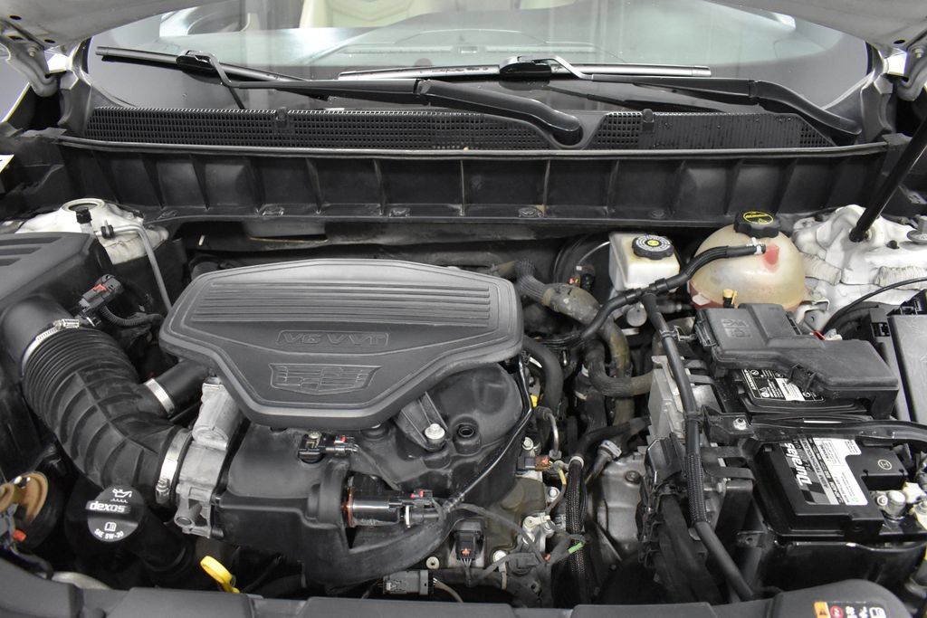 Used 2018 Cadillac XT5 FWD image 36