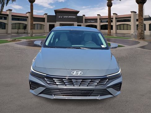 Used 2025 Hyundai Elantra Limited w/ Cargo Package FWD image 3