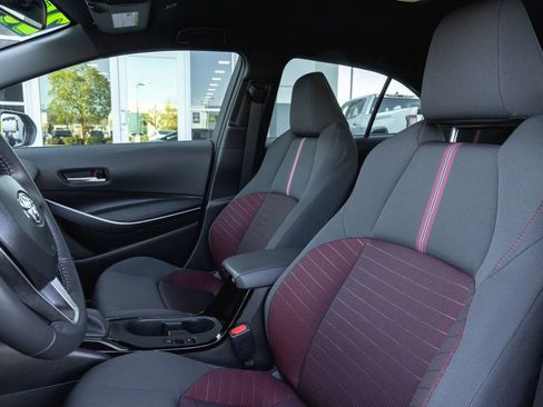 Certified 2025 Toyota Corolla SE image 11