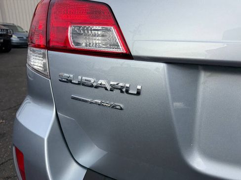 Used 2012 Subaru Outback 2.5i Premium w/ All-Weather Pkg image 9