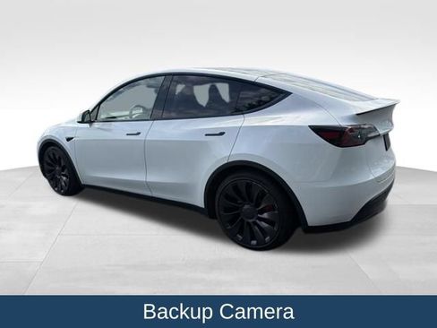 Used 2023 Tesla Model Y Performance AWD/4WD image 9