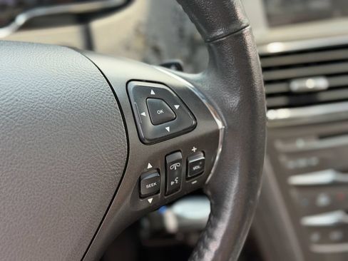 Used 2014 Lincoln MKT AWD w/ Equipment Group 201A image 17