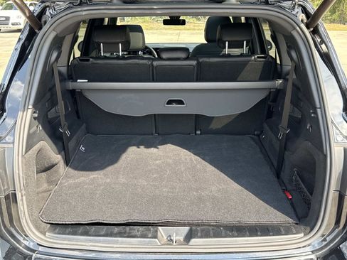 Certified 2021 Mercedes-Benz GLB 250 w/ Premium Package image 10