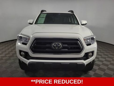 Used 2023 Toyota Tacoma SR5 RWD image 2