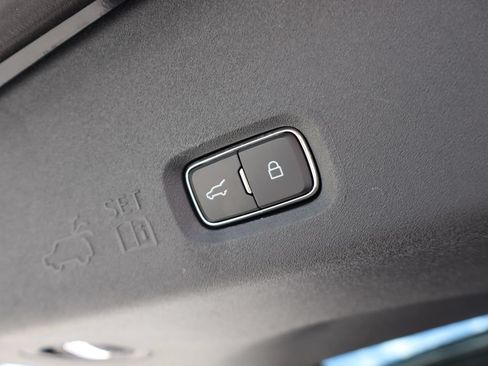 Used 2025 Ford Expedition Active AWD/4WD image 45