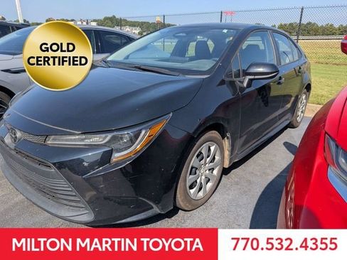 Used 2023 Toyota Corolla LE FWD image 5