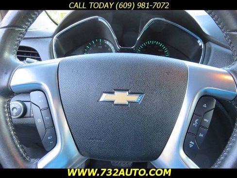 Used 2016 Chevrolet Traverse LT w/ Style and Technology Package AWD/4WD image 29