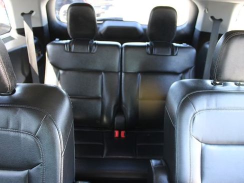 Used 2020 Ford Explorer XLT w/ Equipment Group 202A image 17